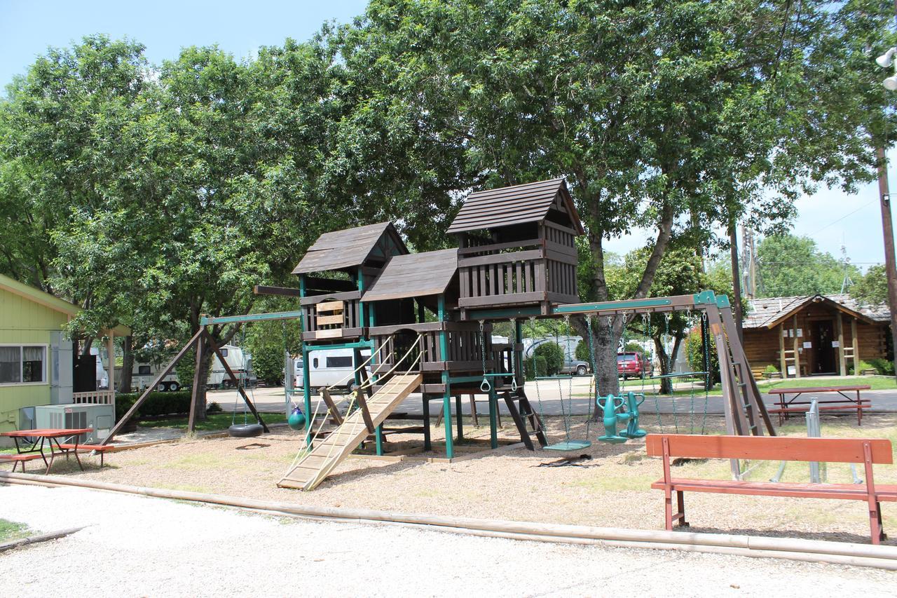 Austin Lone Star Rv Resort Exterior foto